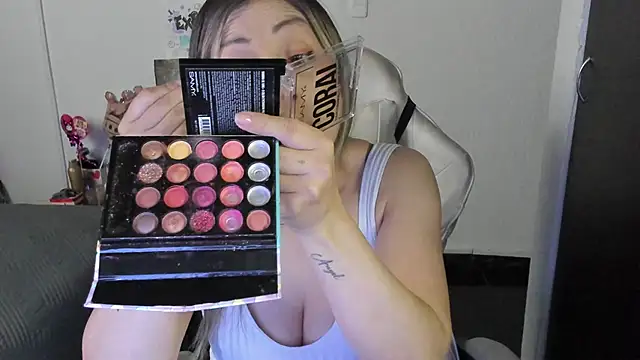 Andreina Suann online show from February 7, 2026, 11:07 am