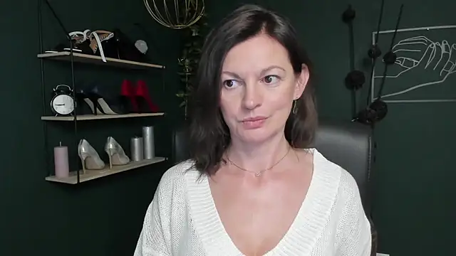 VivianWILD online show from September 24, 2025, 8:21 am