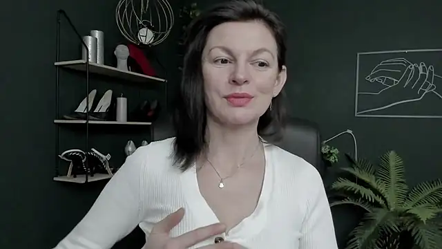 VivianWILD online show from February 26, 2026, 7:41 am