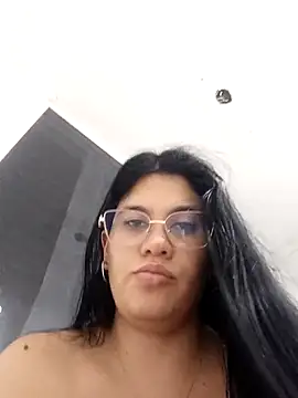 Snapshot of PAOLA_ANGEL_TERRENAL chatting on January 17, 2026, 12:37 am PAOLA ANGEL TERRENAL online show from January 17, 2026, 12:37 am