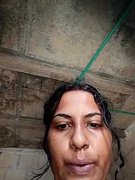 Giselabrunette25 online show from November 15, 2025, 3:05 pm