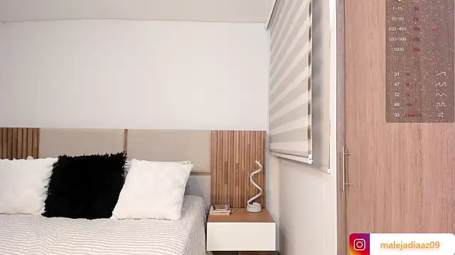 MalejaDiaz  online show from February 25, 2026, 5:24 pm