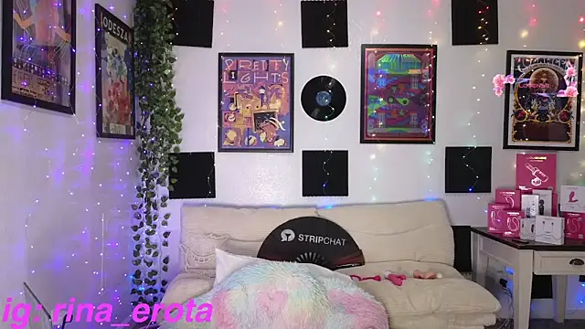 yummyrina online show from April 10, 2026, 6:26 pm