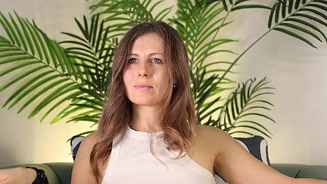 AnnittaStar online show from January 9, 2026, 3:24 am