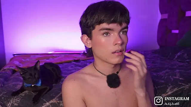 Snapshot of Angelo_018 chatting on November 27, 2025, 6:36 am Angelo 018 online show from November 27, 2025, 6:36 am