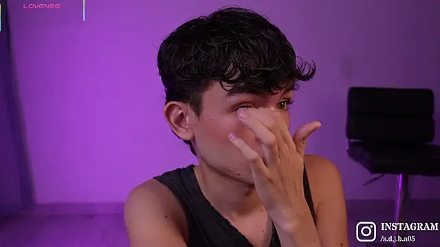 Angelo 018 online show from March 19, 2026, 3:17 am