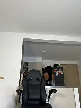 Snapshot of valeng_doll chatting on February 26, 2026, 3:50 am valeng doll online show from February 26, 2026, 3:50 am