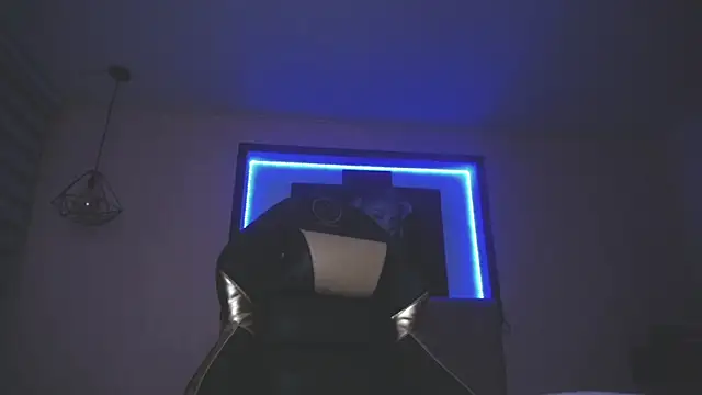 Andrea Ramos online show from March 13, 2025, 7:42 am