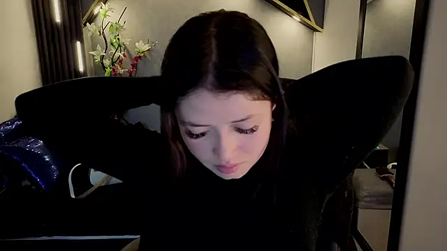 almma shy online show from September 23, 2025, 1:40 pm