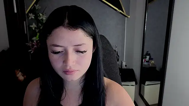 almma shy online show from November 27, 2025, 1:33 pm