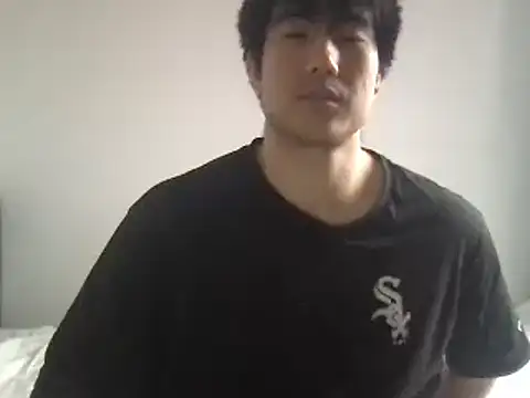 jungcock3210 online show from February 25, 2025, 2:04 pm