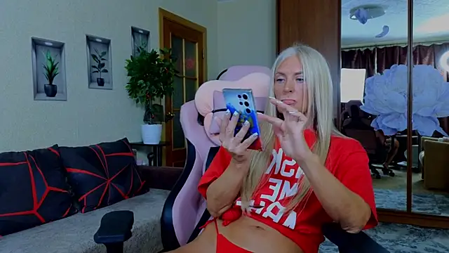 amelia blondy online show from September 13, 2025, 9:53 am