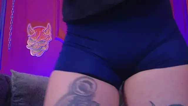 Julieta Russell online show from January 10, 2026, 12:22 pm