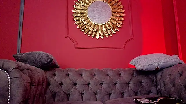 Julieta Russell online show from September 23, 2025, 12:12 pm