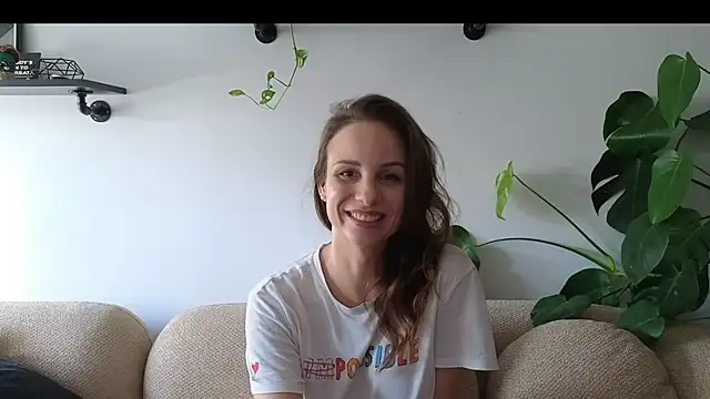 Snapshot of Mary_Wet chatting on July 15, 2026, 1:29 pm Mary Wet online show from July 15, 2026, 1:29 pm