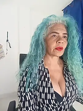 freyadevil333 online show from November 29, 2025, 1:17 am