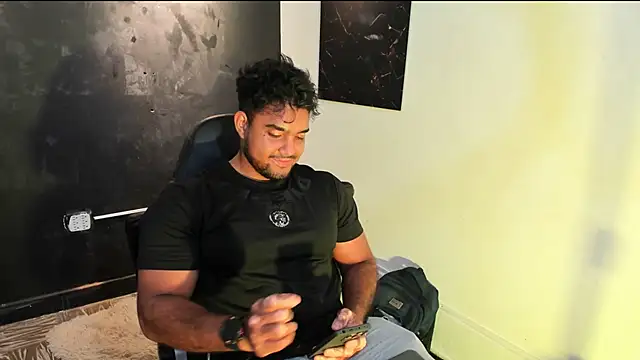 Snapshot of Big_furry_bear13 chatting on February 19, 2026, 6:10 am Big furry bear13 online show from February 19, 2026, 6:10 am