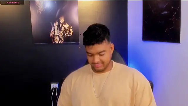 Snapshot of Big_furry_bear13 chatting on November 14, 2025, 7:01 am Big furry bear13 online show from November 14, 2025, 7:01 am