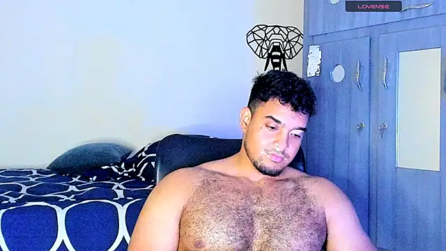 Snapshot of Big_furry_bear13 chatting on March 20, 2025, 6:41 am Big furry bear13 online show from March 20, 2025, 6:41 am