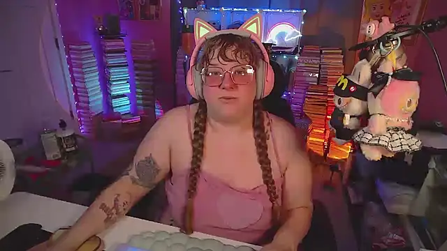 FatVeronica online show from August 8, 2026, 7:21 pm