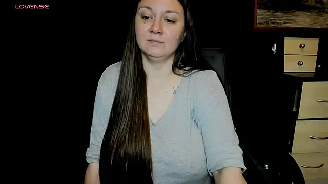 Snapshot of AlisaBacker chatting on July 21, 2026, 6:53 pm AlisaBacker online show from July 21, 2026, 6:53 pm