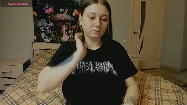 AlisaBacker online show from November 28, 2025, 3:01 pm