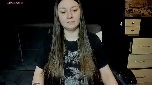 Snapshot of AlisaBacker chatting on June 6, 2026, 6:46 pm AlisaBacker online show from June 6, 2026, 6:46 pm