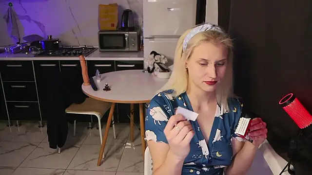 Snapshot of MertyXX chatting on February 7, 2026, 10:18 pm MertyXX online show from February 7, 2026, 10:18 pm