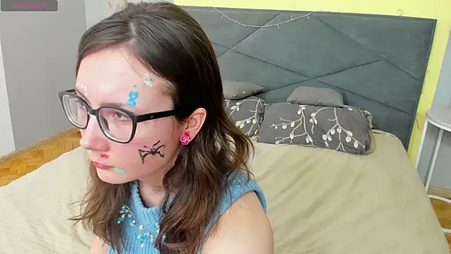 Snapshot of OliviaTurnery chatting on January 8, 2026, 2:01 pm OliviaTurnery online show from January 8, 2026, 2:01 pm