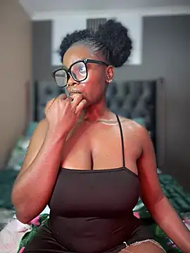 Candy-Heart online show from March 3, 2025, 9:26 pm