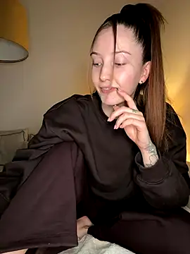 Sugarlina online show from December 16, 2025, 11:09 pm