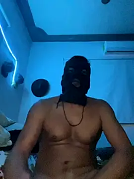 Snapshot of Capxxx chatting on December 21, 2025, 1:24 pm Capxxx online show from December 21, 2025, 1:24 pm