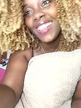 Snapshot of Anjelblaack chatting on September 23, 2025, 4:19 am Anjelblaack online show from September 23, 2025, 4:19 am