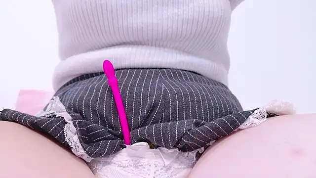 x--Miu--x online show from October 24, 2025, 5:06 am