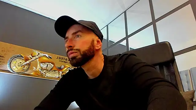 AronGrant online show from December 20, 2025, 10:07 am