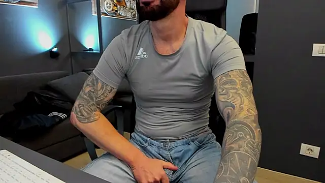 AronGrant online show from February 1, 2026, 10:13 am