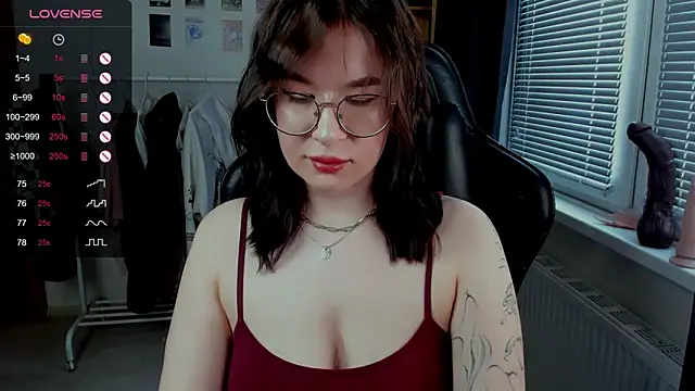 Snapshot of MyNameIsLilith chatting on April 13, 2026, 3:16 pm MyNameIsLilith online show from April 13, 2026, 3:16 pm