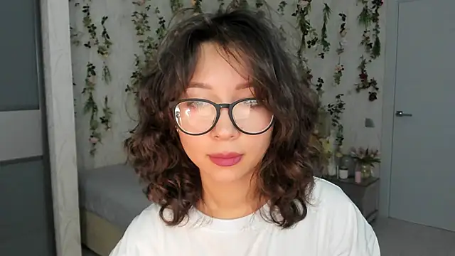 AgnieszkaBanana online show from October 5, 2025, 7:26 pm