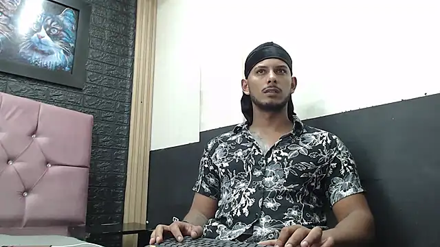 Chris Dick23 online show from October 17, 2025, 4:38 am