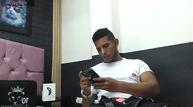 Chris Dick23 online show from March 7, 2025, 3:29 am