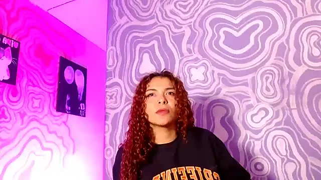 420viol3ta  online show from January 16, 2026, 9:19 pm