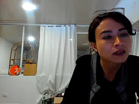 reme ark23 online show from November 8, 2025, 3:32 am