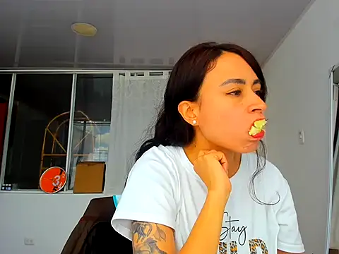 reme ark23 online show from November 8, 2025, 4:21 pm