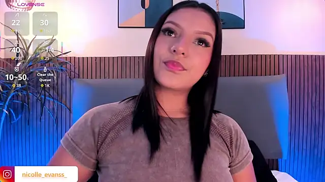 Snapshot of NicolleeEvanss chatting on February 9, 2026, 10:57 am NicolleeEvanss online show from February 9, 2026, 10:57 am