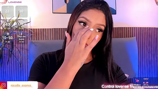 Snapshot of NicolleeEvanss chatting on February 20, 2026, 11:23 am NicolleeEvanss online show from February 20, 2026, 11:23 am