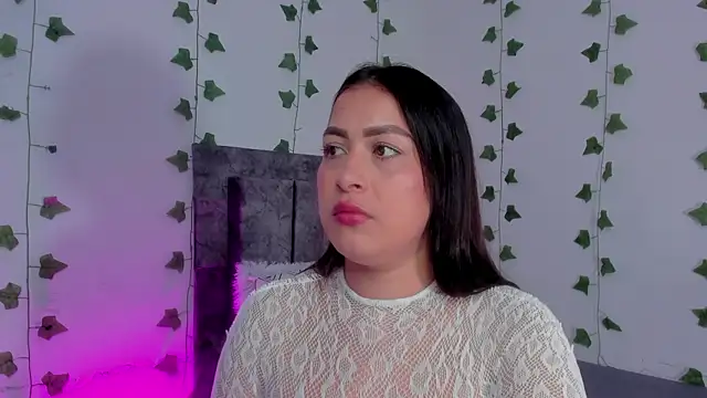 Miaa Garcia online show from June 16, 2026, 11:05 pm