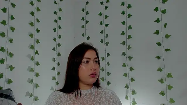 Miaa Garcia online show from March 18, 2026, 10:54 pm