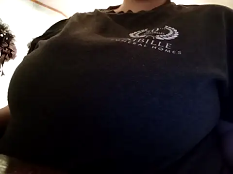 Snapshot of missthickness35_Pika chatting on February 21, 2026, 4:58 am missthickness35 Pika online show from February 21, 2026, 4:58 am