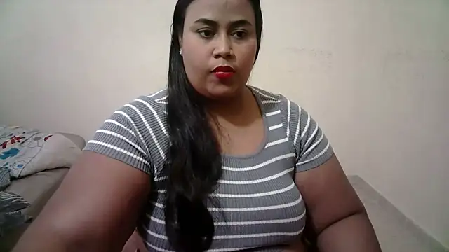 Snapshot of abril_sexy04 chatting on February 4, 2026, 1:28 pm abril sexy04 online show from February 4, 2026, 1:28 pm