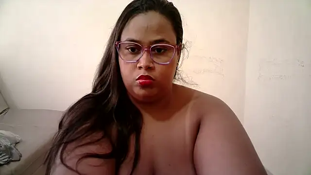 Snapshot of abril_sexy04 chatting on May 9, 2026, 1:36 pm abril sexy04 online show from May 9, 2026, 1:36 pm